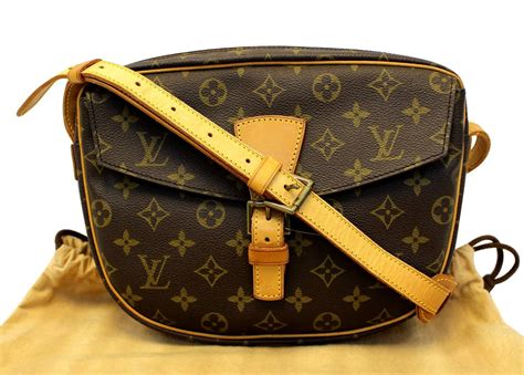 louis vuitton jeune fille sizes|louis vuitton youth bag.